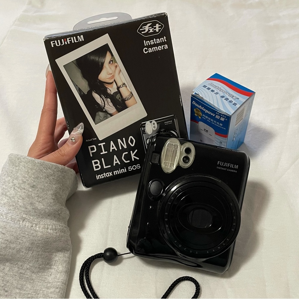 nwt fujifilm instax mini 5os piano black